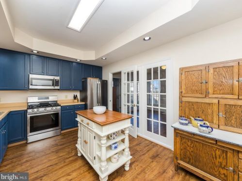 12006 Wood Pond Ct, Fredericksburg VA  22407-2575 exterior