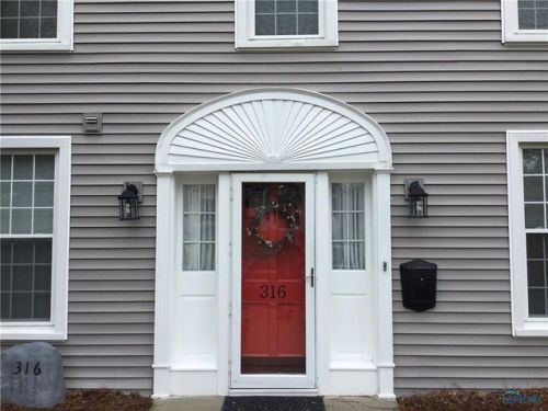 316 Harrison St, Maumee, OH 43537-3340