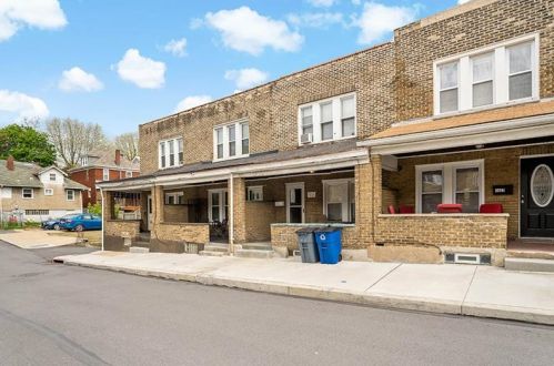 3025 Texas Ave, Pittsburgh, PA 15216-2438