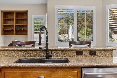 10504 Chesterfield Ct, Bakersfield CA 93311-3722 exterior