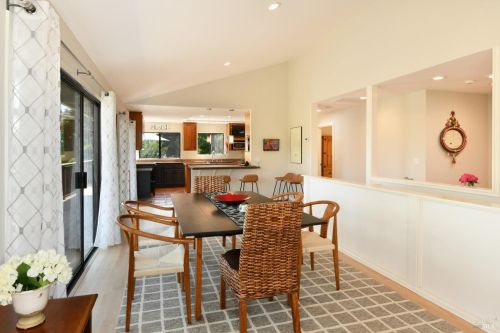 460 Hillsdale Dr, Santa Rosa CA  95409-6109 exterior