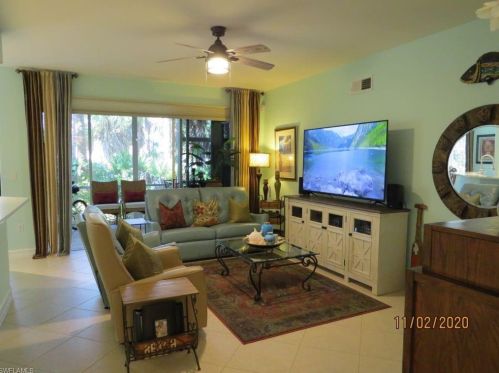 1690 Tarpon Bay Dr, Naples, FL 34119-8736