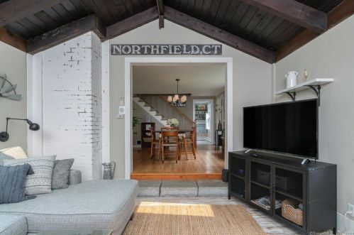 25 Losee Dr, Litchfield CT  06778-2507 exterior