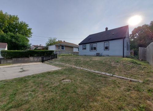 4264 62, Milwaukee WI 53216-1237 exterior