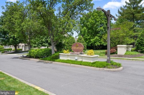 928 Hedgerow Ct, Blue Bell, PA 19422-2408