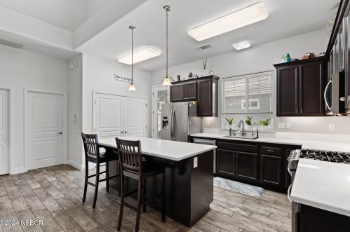 1632 Chianti Ln, Santa Maria CA  93458-6325 exterior