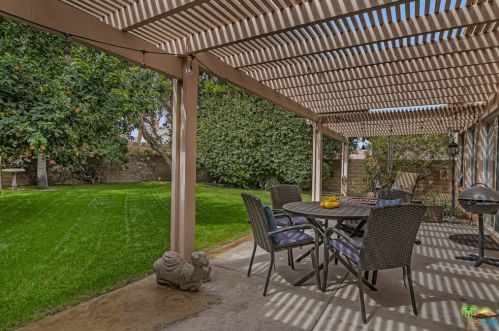 49771 Lincoln Dr, Indio CA 92201-8549 exterior