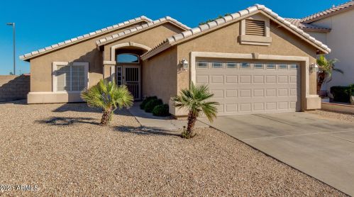 1083 Cottonwood Ct, Gilbert, AZ 85296-3420