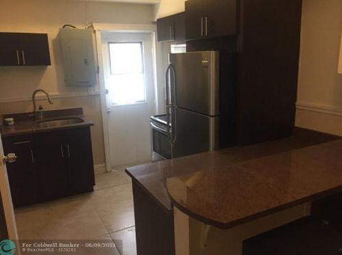 210 3rd Pl, Dania Beach FL  33004-4127 exterior