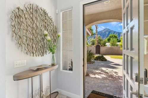 78720 Avenida La Fonda, La Quinta CA  92253-2805 exterior