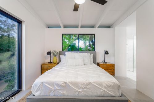 5721 10th St, Phoenix AZ  85014-2213 exterior