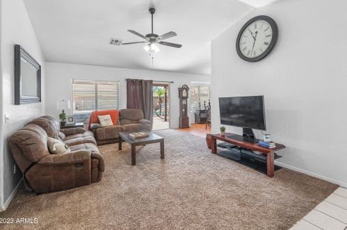 6233 Mescal St, Glendale, AZ 85304-3718