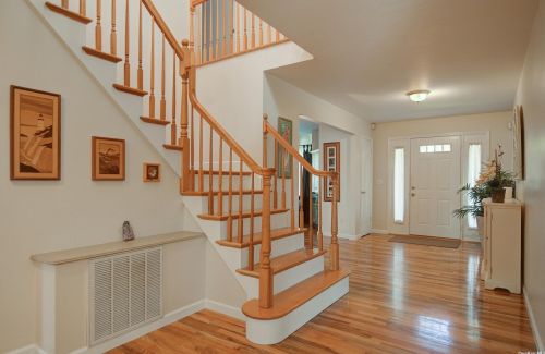 19 Willow Pl, Muttontown, NY 11545-1561
