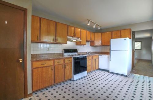 1028 Ironwood Dr, Mishawaka IN  46544-4322 exterior