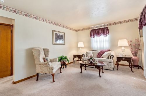 404 Pillow Ave, Cheswick, PA 15024-1323