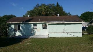 12341 Cumberland Dr, Largo, FL 33773-2919