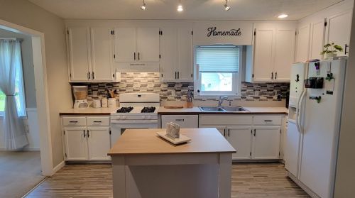 1205 Brierwood Dr, Somerset PA  15501-2775 exterior