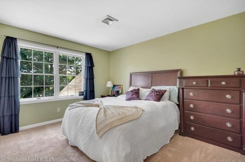 812 Pleasant St, Southington CT  06489-2015 exterior