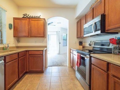 15881 74 Ave, Peoria AZ 85345-8900 exterior