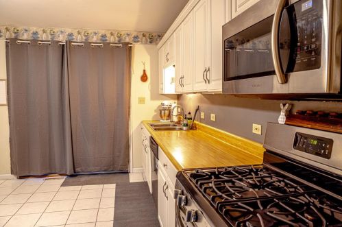 10641 Manor Dr, Dyer IN  46373-9119 exterior