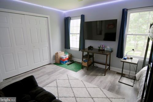 6 Fillmore Pl, Lawrence Township NJ  08648-4338 exterior