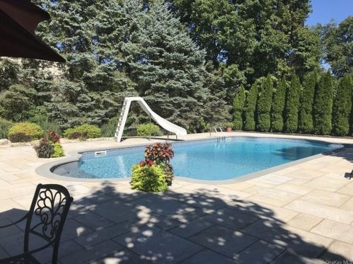 20 Kayla Ln, Mahopac, NY 10541-2794