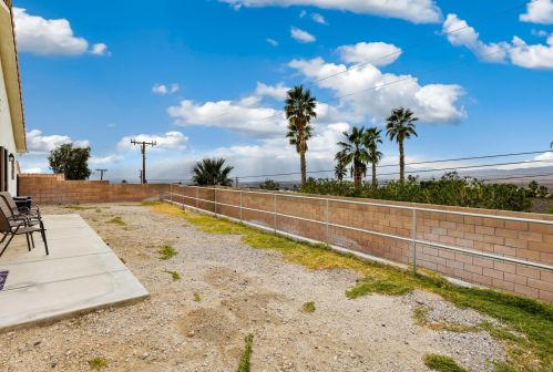 9805 Verbena Dr, Desert Hot Springs CA  92240-1908 exterior