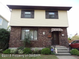 81 Welles Ave, Wilkes Barre, PA 18706-2226