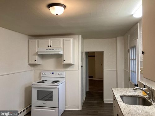 26 Queen St, Lees Cross Roads PA  17257-1412 exterior