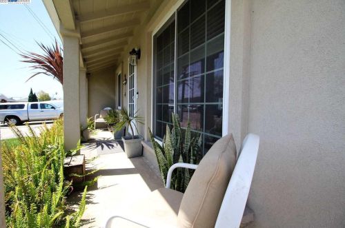 1437 Via Manzanas, San Lorenzo, CA 94580-2239