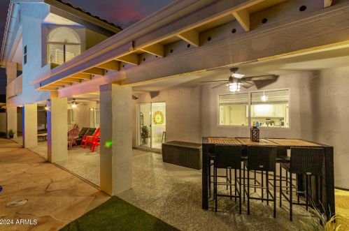 5717 Soft Wind Dr, Glendale AZ  85310-3643 exterior