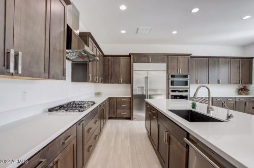 5457 Benton, Mesa, AZ 85212-1860