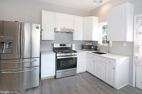 649 Topeka Ave, West Deptford, NJ 08051-1219