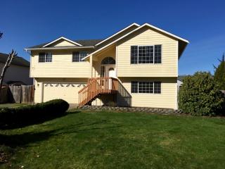 8122 64th Dr, Marysville, WA 98270-3394