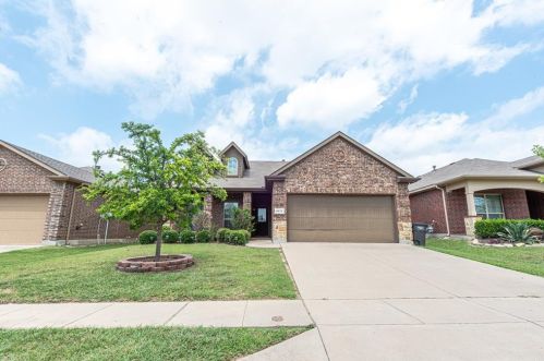 6673 Friendsway Dr, Fort Worth, TX 76137-7541