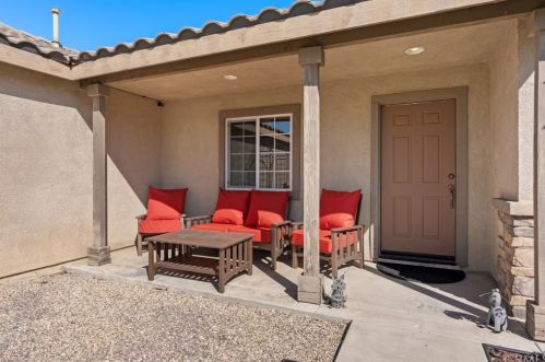 32902 Fairmont Ln, Lake Elsinore CA  92530-6283 exterior