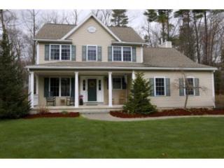 7 Massabesic Dr, Auburn, NH 03032-3168