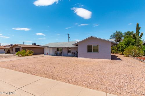 5714 Cicero Rd, Mesa, AZ 85205-7416