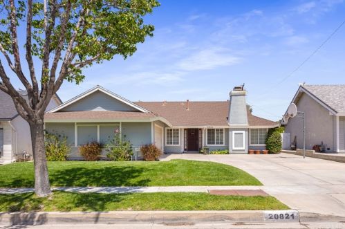 20821 Kingscrest Dr, Santa Clarita, CA 91350-1928