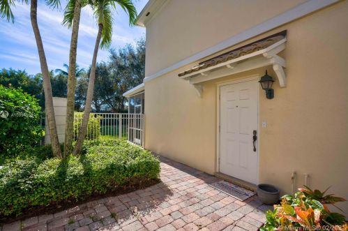 232 Fortuna Dr, West Palm Beach, FL 33410-4310