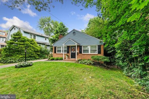 529 Grove St, Tavistock, NJ 08033-1120