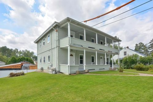 338 Mendon Rd, Cumberland, RI 02864-6214