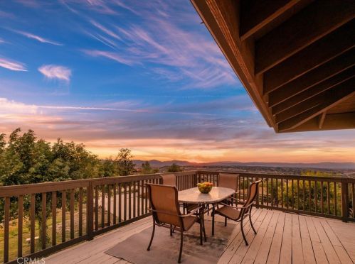 41777 Parado Del Sol Dr, Temecula CA  92592-8998 exterior