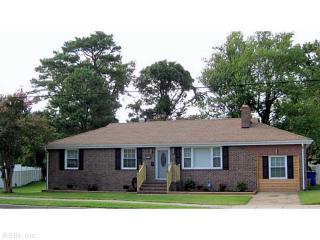 872 Philpotts Rd, Norfolk VA  23513-3102 exterior