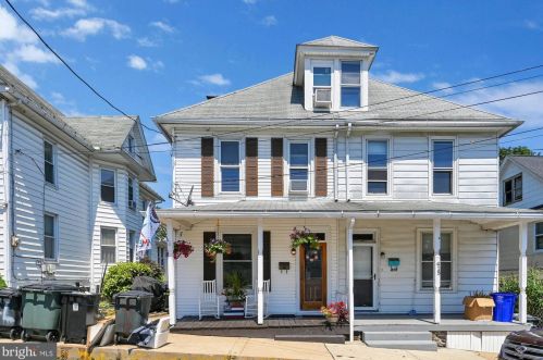 417 Fairview Ave, West Enola, PA 17025-3021