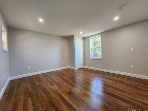 222 Thorpe Ave, Meriden CT  06450-9206 exterior