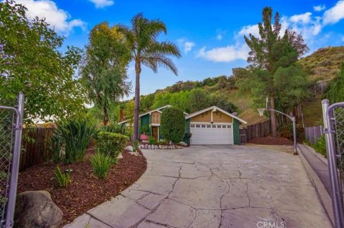 21776 Scepter Ln, Santa Clarita, CA 91350-1675
