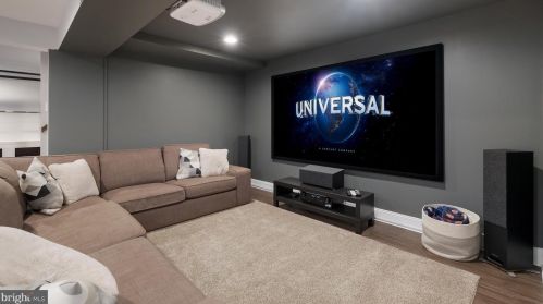 402 Cowpath Rd, Lansdale PA  19446-1516 exterior