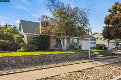 4566 Lincoln Dr, Concord CA  94521-1332 exterior