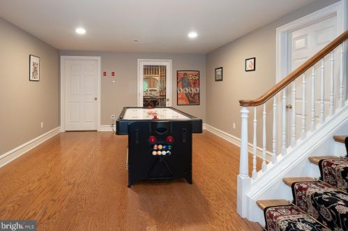 315 Blackburn Dr, Berwyn PA  19312-2801 exterior